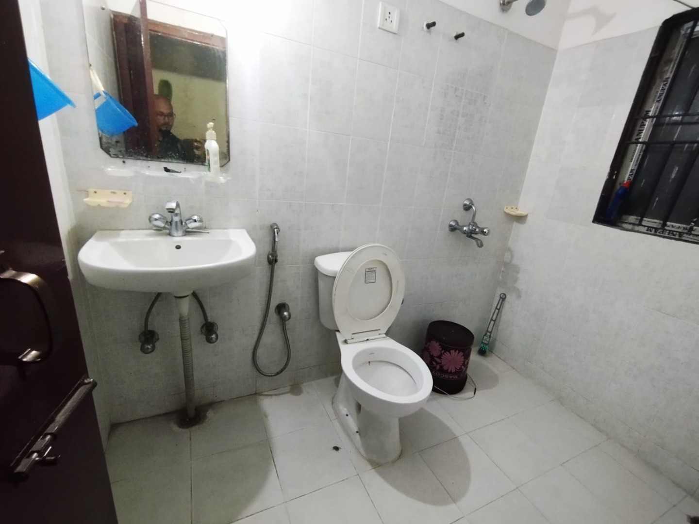 Unfurnished 3bhk in Sachal Path, Dwaraka Nagar, Bormotoria, Guwahati, Assam, India for Rent